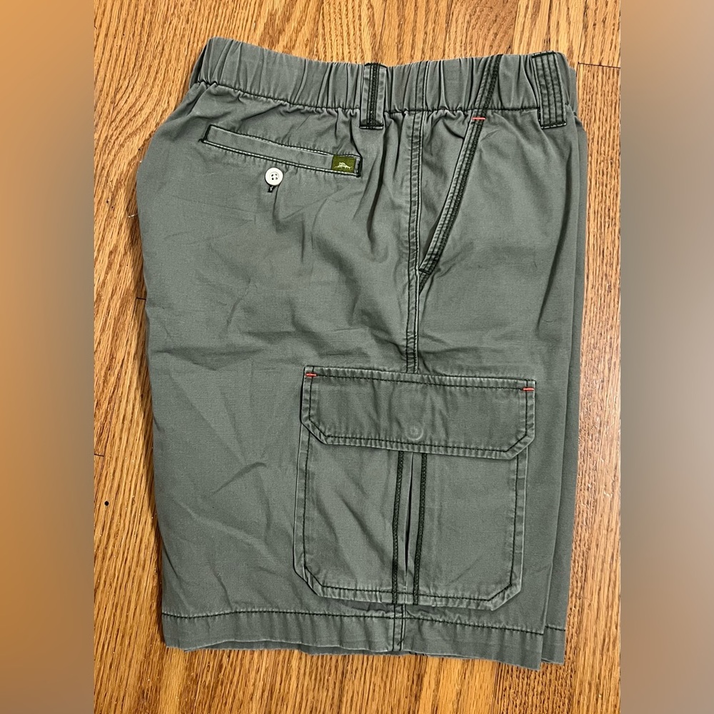 Tommy Bahama Cargo Elastic-Waist Shorts